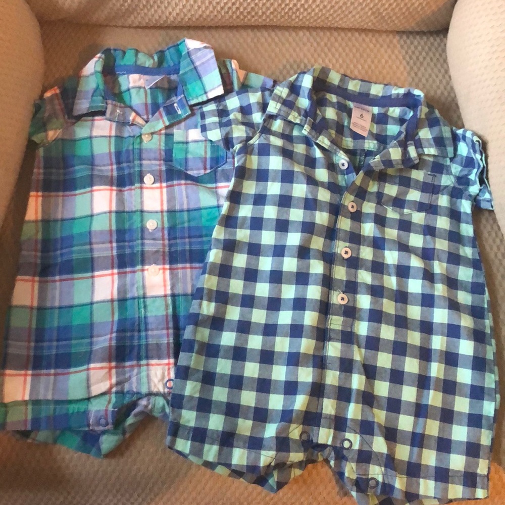 Carter’s rompers-set of 2